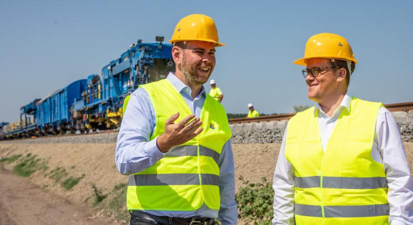 A vasút Európa jövője, augusztusra kész a Szeged-Röszke-Szabadka vonal