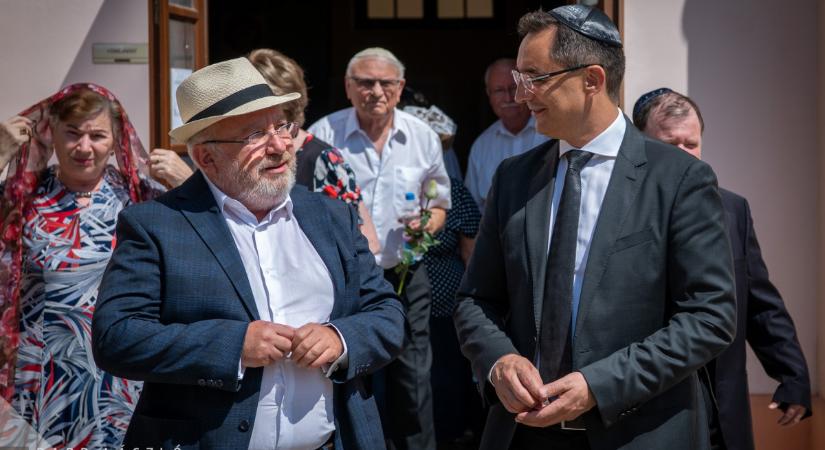A Debrecenből elhurcolt zsidó honfitársainkra és megmentőikre emlékezett a cívisváros polgármestere