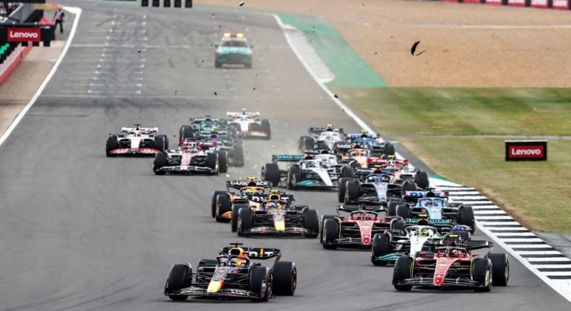 F1: Sainz nyerte a Brit Nagydíjat