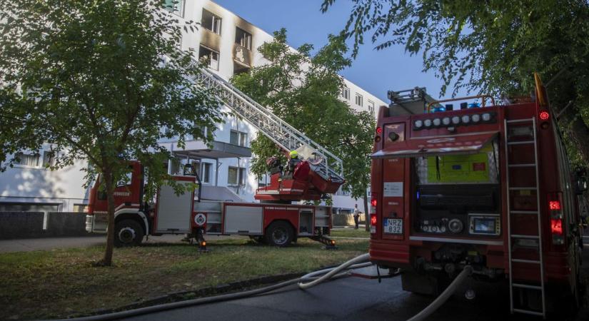 Tűz ütött ki egy Kandia utcai lakásban, több embert is kórházba vittek