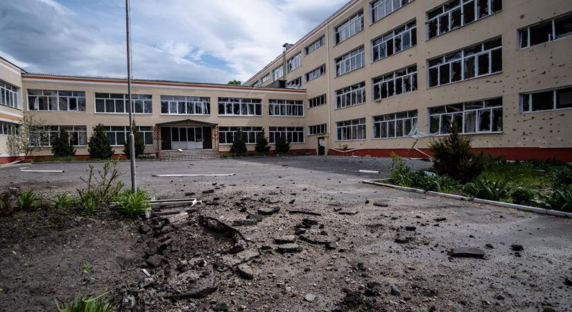 Oroszország: a megszállt területeken élő ukrán tanárok megtorlásra számíthatnak, ha nem az orosz tanterv szerint tanítanak