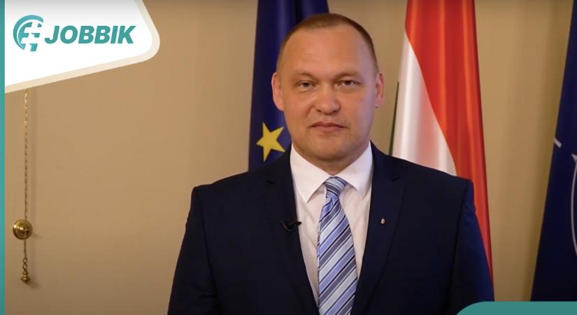 Tarthatatlan a helyzet a határon – üzeni a Jobbik egy irodából (Videó!)