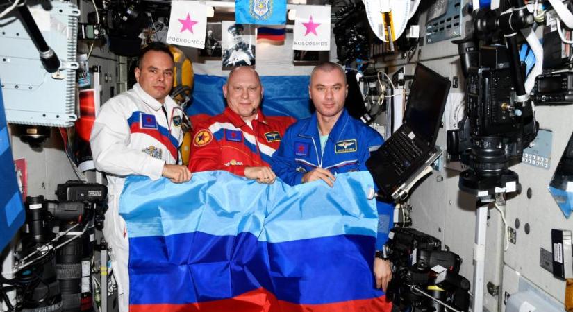 Az orosz kozmonauták is ünnepelték a Luhanszk elfoglalását