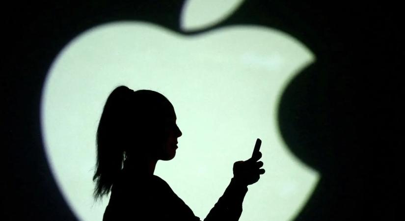 Az Apple speciális móddal és sok pénzzel ütné ki a nyeregből a kémprogramokat