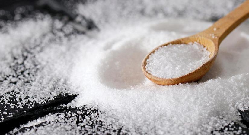 Évekkel rövidítheti meg az életünket az ételek utólagos sózása