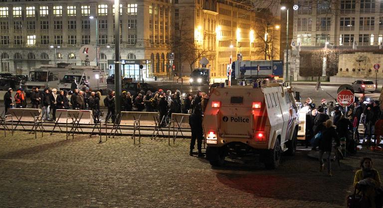 Belgiumba szállították az életfogytiglani börtönbüntetésre ítélt párizsi merénylőt