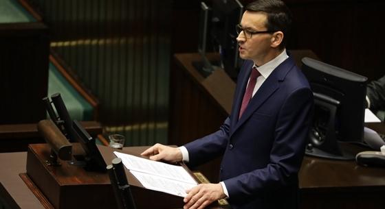 Saját kormánya ellen kért bizalmi szavazást a lengyel miniszterelnök, megkapta