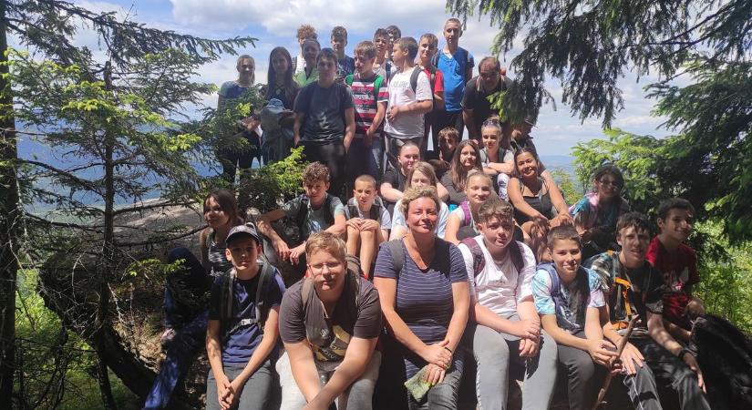 Kirándulással egybekötött erdélyi tanulmányúton jártak a kecskeméti diákok