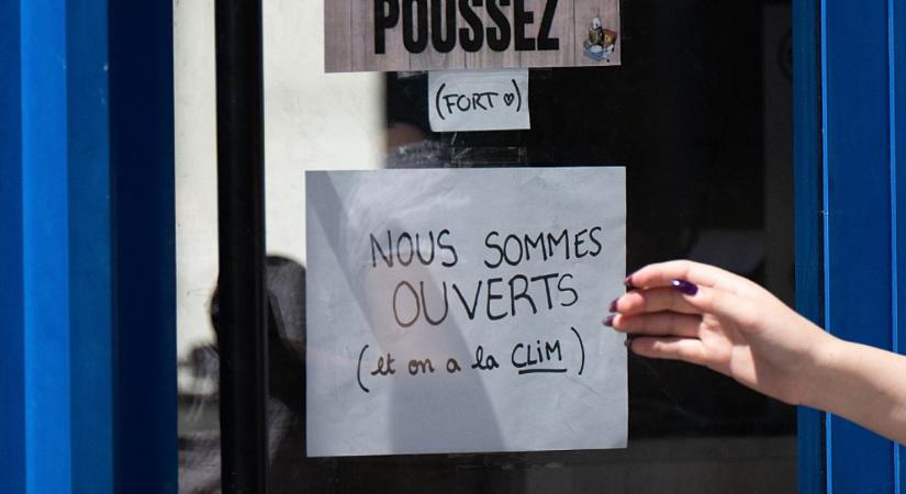 Csukott ajtóval működhetnek csak a légkondicionált francia üzletek