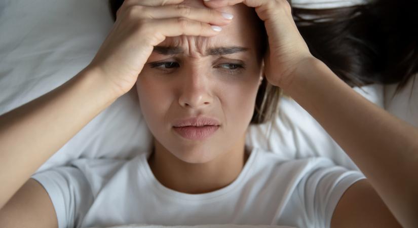Fejfájással indítja a napot? Ezek a migrén összetéveszthetetlen tünetei