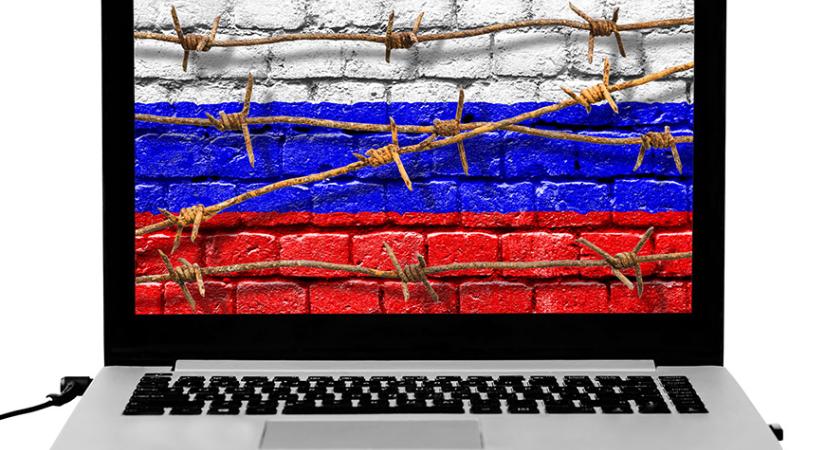 Fojtogatóan szorul a digitális hurok Oroszországban