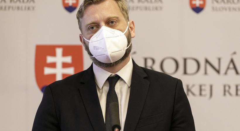 Eggyel kevesebb képviselője van a koalíciónak – Juraj Krúpa elhagyta az OĽaNO-t