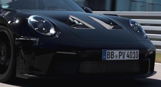 Jön a Porsche 911 kőkemény új sportverziója, már fotónk is van róla