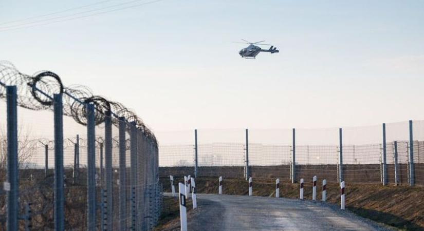 Több száz illegális bevándorlót tartóztattak fel a magyar határokon
