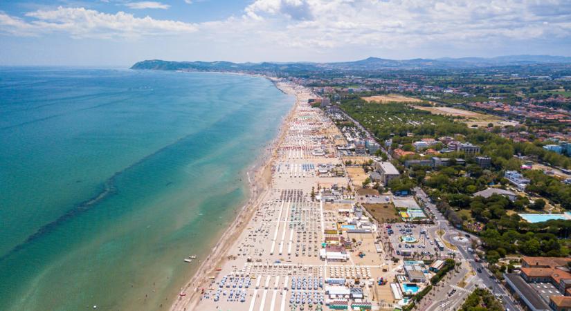 Sorra zárták le az olasz tengerpartokat baktériumfertőzés miatt