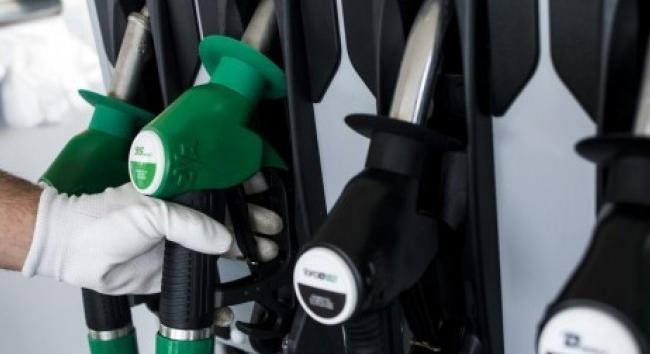 Kevesebben lesznek jogosultak a hatósági áras üzemanyagra