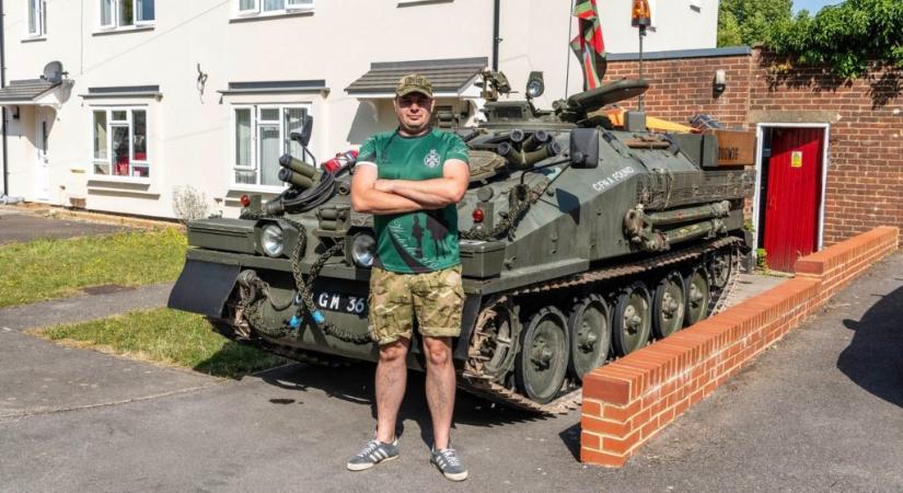 Még bevásárolni is tankkal jár a brit családapa
