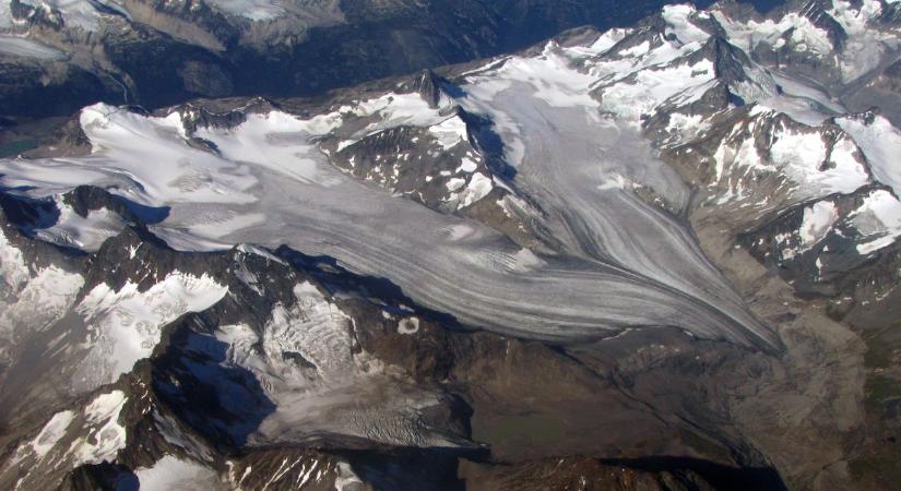 Rekordtempóban olvadnak az Alpok gleccserei