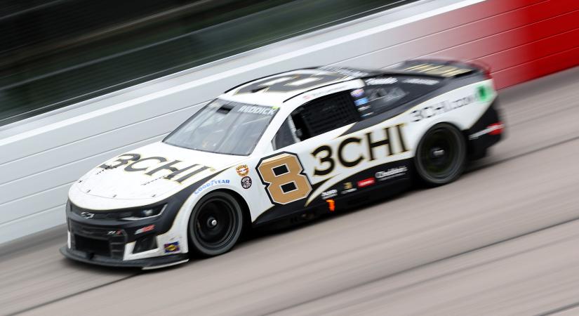 NASCAR: Reddické a pole Indyben, Kvjat a 36.-ként zárta első kvalifikációját