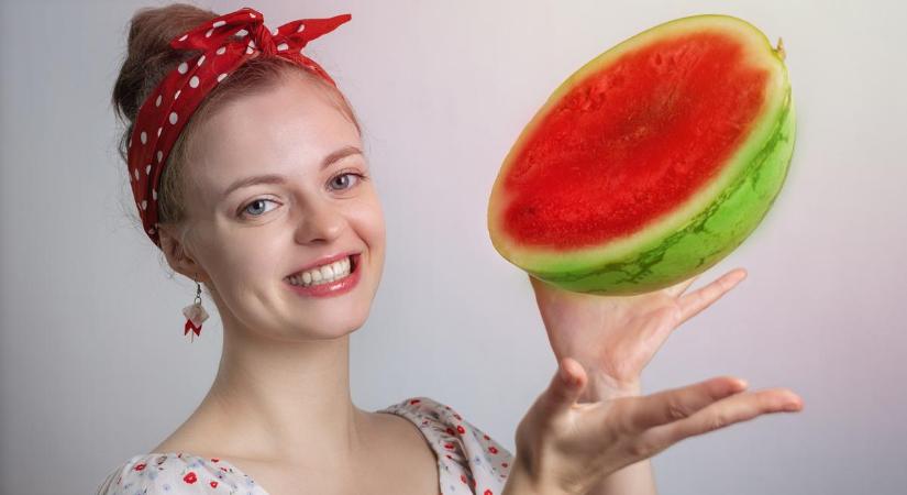 Ne csak edd, kend is: az arcbőrrel is csodákat tesz a görögdinnye