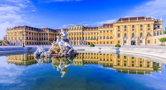 A Schönbrunni kastélyban beléphetünk a történelembe