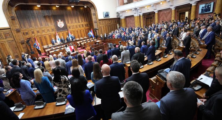 Felállt az új szerb parlament