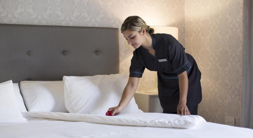 A szállodai szobalányok 8 + 1 profi takarítási titka! Így alkalmazd az otthonodban