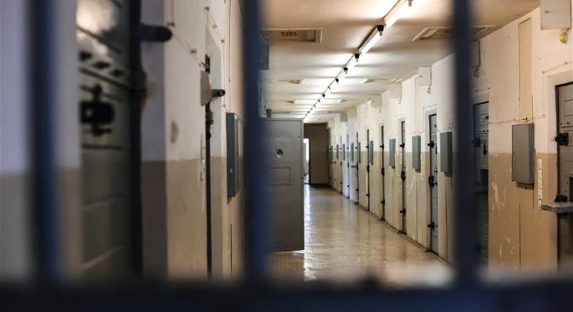 Svédország: lufikkal, alkohollal és filmnézéssel mulatják az időt a fogvatartottak