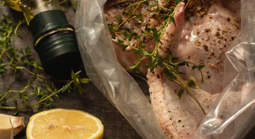 5 egyszerű és isteni pác az omlós csirkéhez: így nem szárad ki a hús