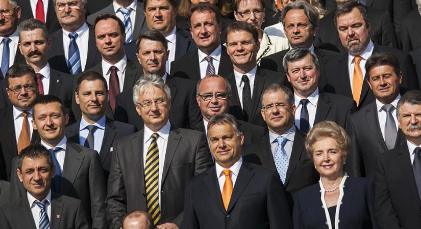 Gyáván megfutamodtak Orbán parlamenti csicskái