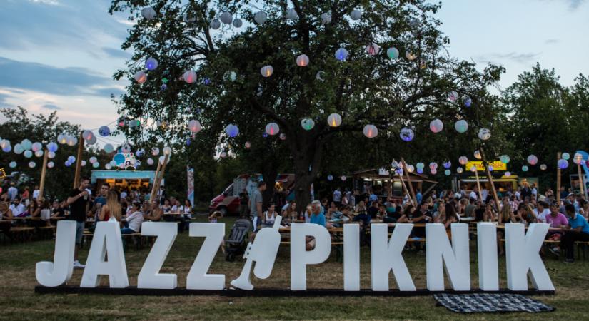 Ma startol a Paloznaki Jazzpiknik: Felülmúlhatatlan élményekkel várja a kultúra, a zene és a gasztronómia szerelmeseit