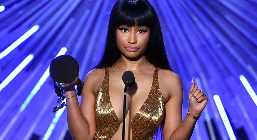 Nicki Minaj azt hitte, azért izgul vele szemben egy eladó, mert ő egy globális szupersztár, de valójában csak összekeverte őt egy másik rapperrel