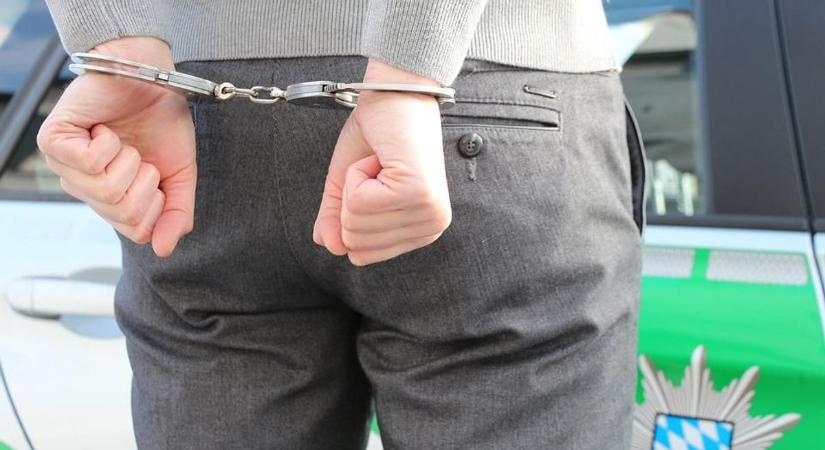 Letartóztatásba került egy moldovai embercsempész, akit Fehérváron kapcsolat le a rendőrök