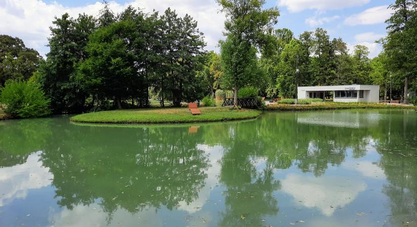 Megszépült és új attrakcióval bővült a szigetvári Zrínyi-vár parkja