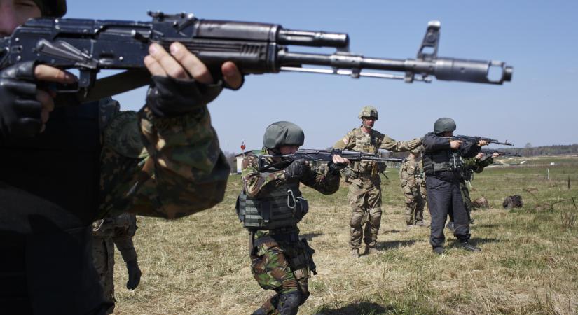 Guardian: a jól kiképzett ukrán katonák nagy része már elveszett a harcokban