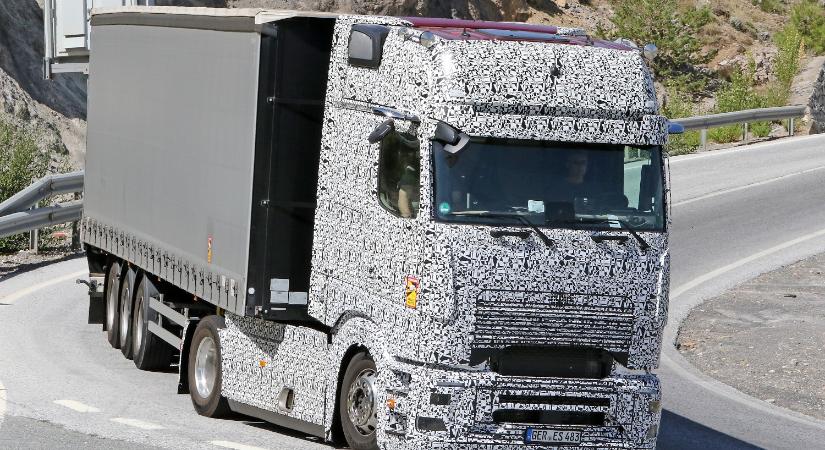 Újra rejtélyes kamion tűnt fel Európa útjain