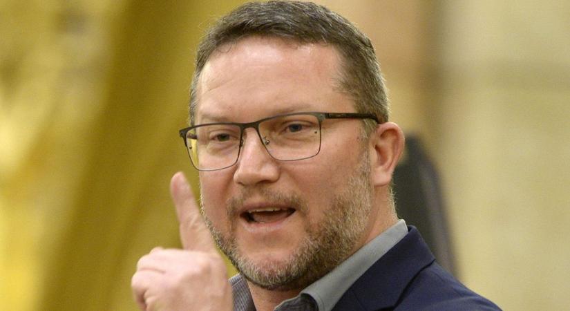 Ujhelyi megerősítette, hogy nincs jelentkező az MSZP társelnöki posztjára