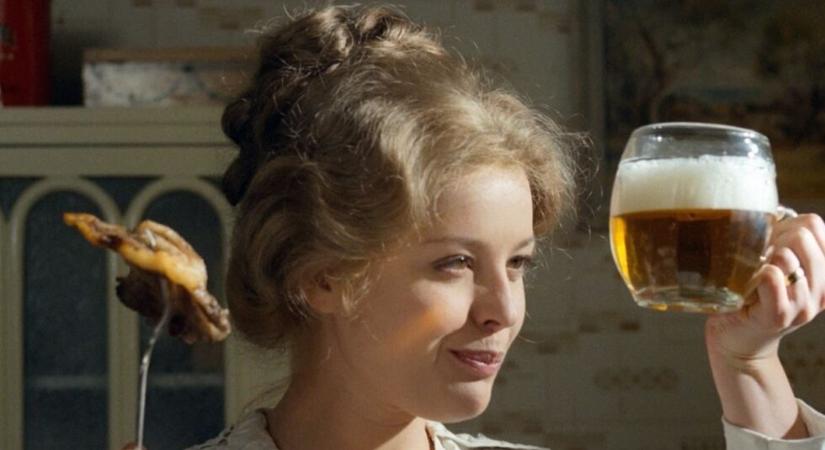 30 gif, ahogyan a sört isszák a filmekben és a sorozatokban