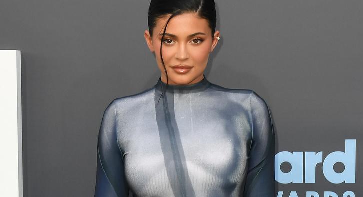 Kylie Jenner már vissza is szólt az őt betámadó sminkmesternek
