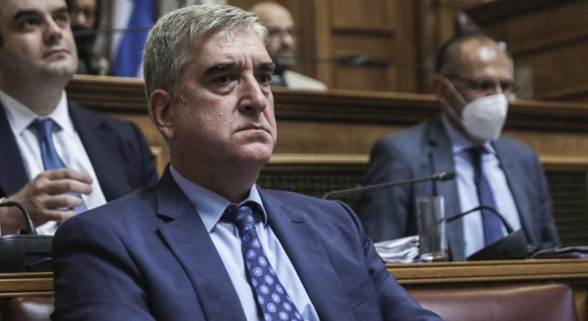 Törvénytelen lehallgatás miatt lemondott a görög hírszerzés vezetője
