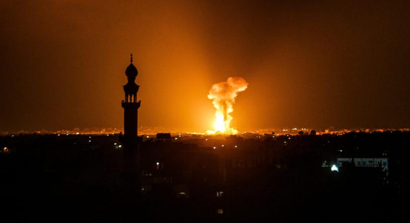 160 rakétát lőttek Izraelre Gázából, egyhetes harcra készül Izrael