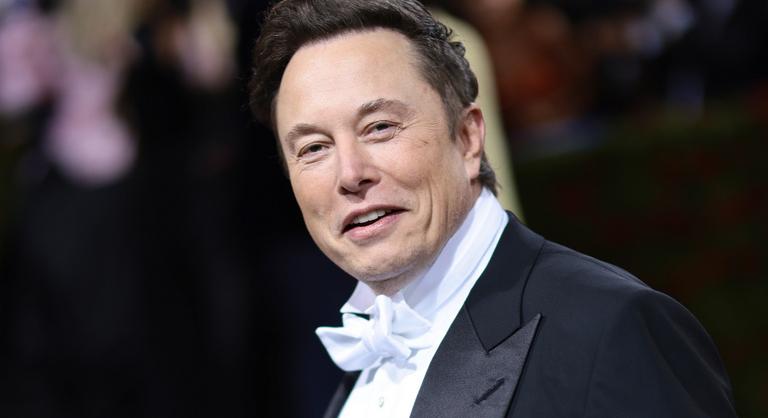 Elon Muskról egy éven át hitték, hogy drogozik