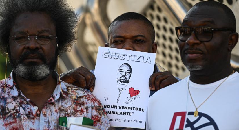 Több százan tüntettek Olaszországban a nigériai utcai árus meggyilkolása miatt