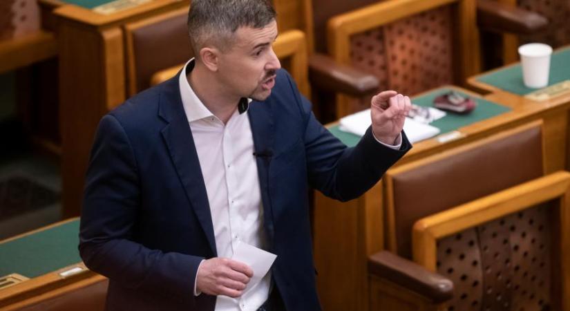 Jakab Péter: megélhetési politikusok lettek a Jobbik elnökségének és frakciójának tagjai