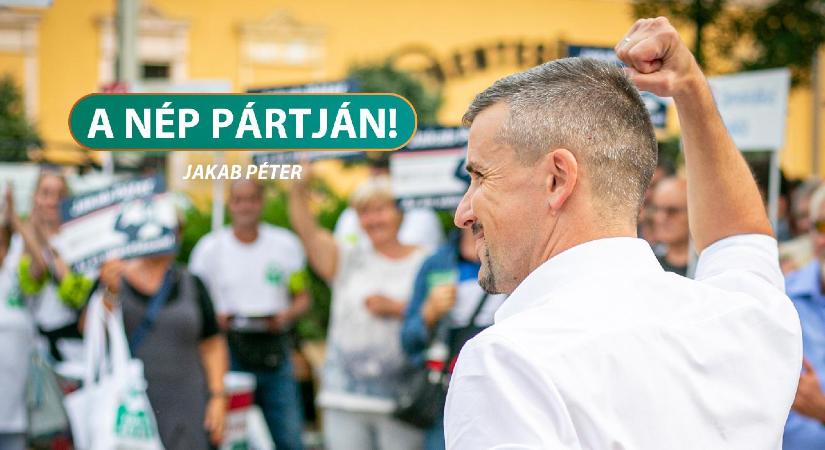 Feloszlatta magát tíz jobbikos alapszervezet, mert szerintük a Jobbik elnöksége becsapta a tagságot és a választókat