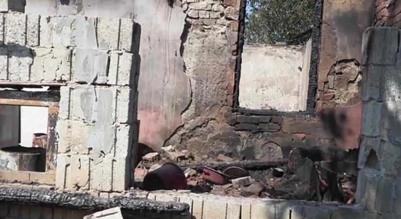 Rejtélyesen eltűnt egy család Szabolcsban, miután leégett a házuk