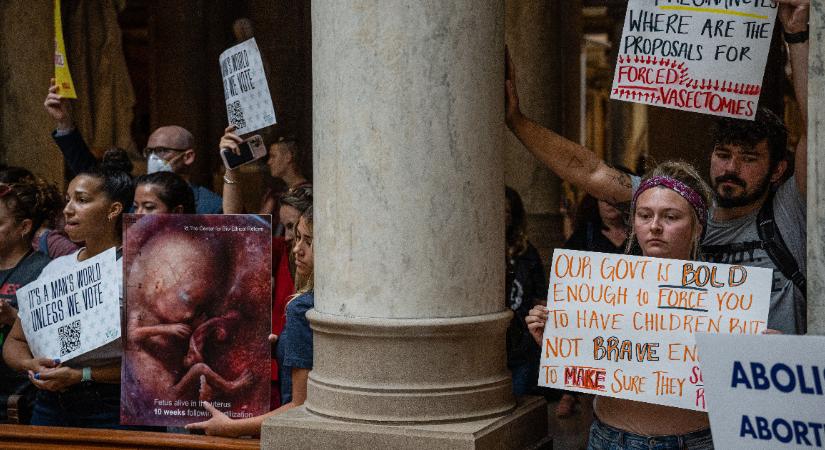 Az abortuszt erősen korlátozó törvényt fogadtak el Indianában