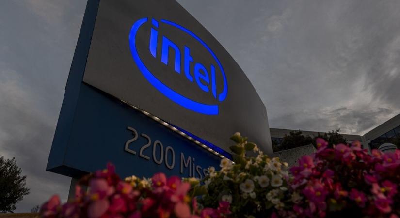 Az Intel 5 milliárd dolláros chipgyárat építhet Olaszországban