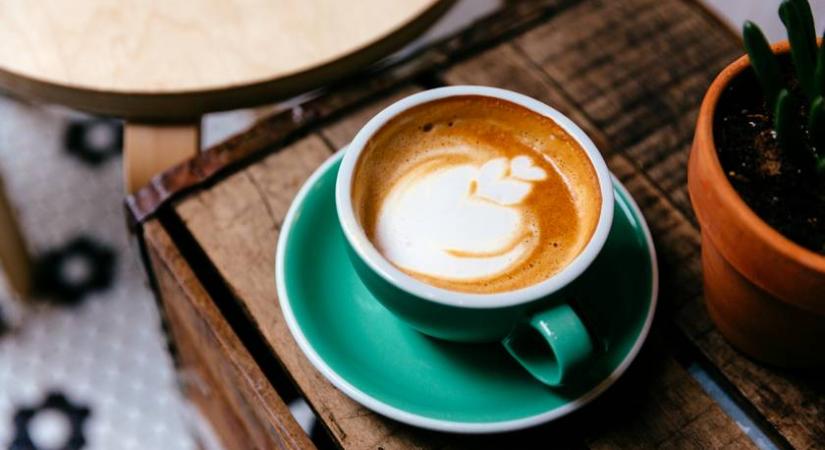 3 kávézási szokás, ami évekkel rövidítheti le az életet: sokan elkövetik ezeket a hibákat