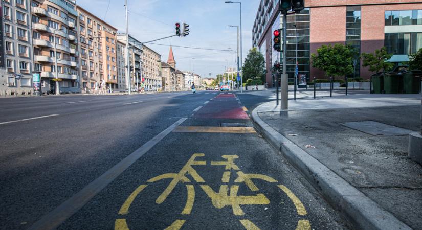 Létrejött a pesti nagykörúti kerékpársávok folytatása Budán